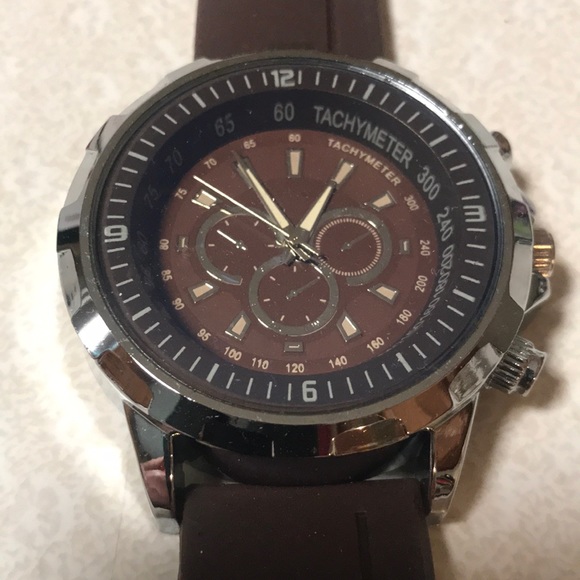 Watch - Picture 3 of 6